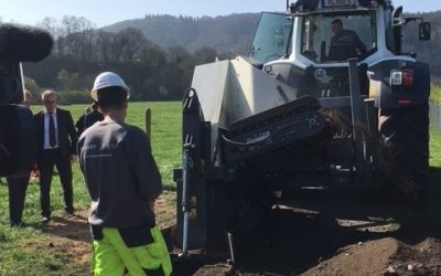 Spatenstich für schnelles Internet in Waldbreitbach