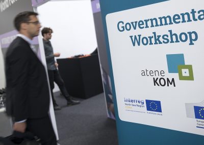 Besucher kommen am 24.10.2017 in Berlin beim Governmental Workshop im Rahmen des Broadband World Forums 2017 an. Foto: aconium GmbH / Florian Schuh