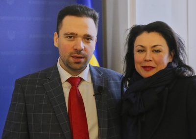 Der stellvertretende ukrainische Minister für digitale Infrastruktur, Oleksander Shelest, zusammen mit Alla Dmytriieva, aconium-Büroleiterin Kiew